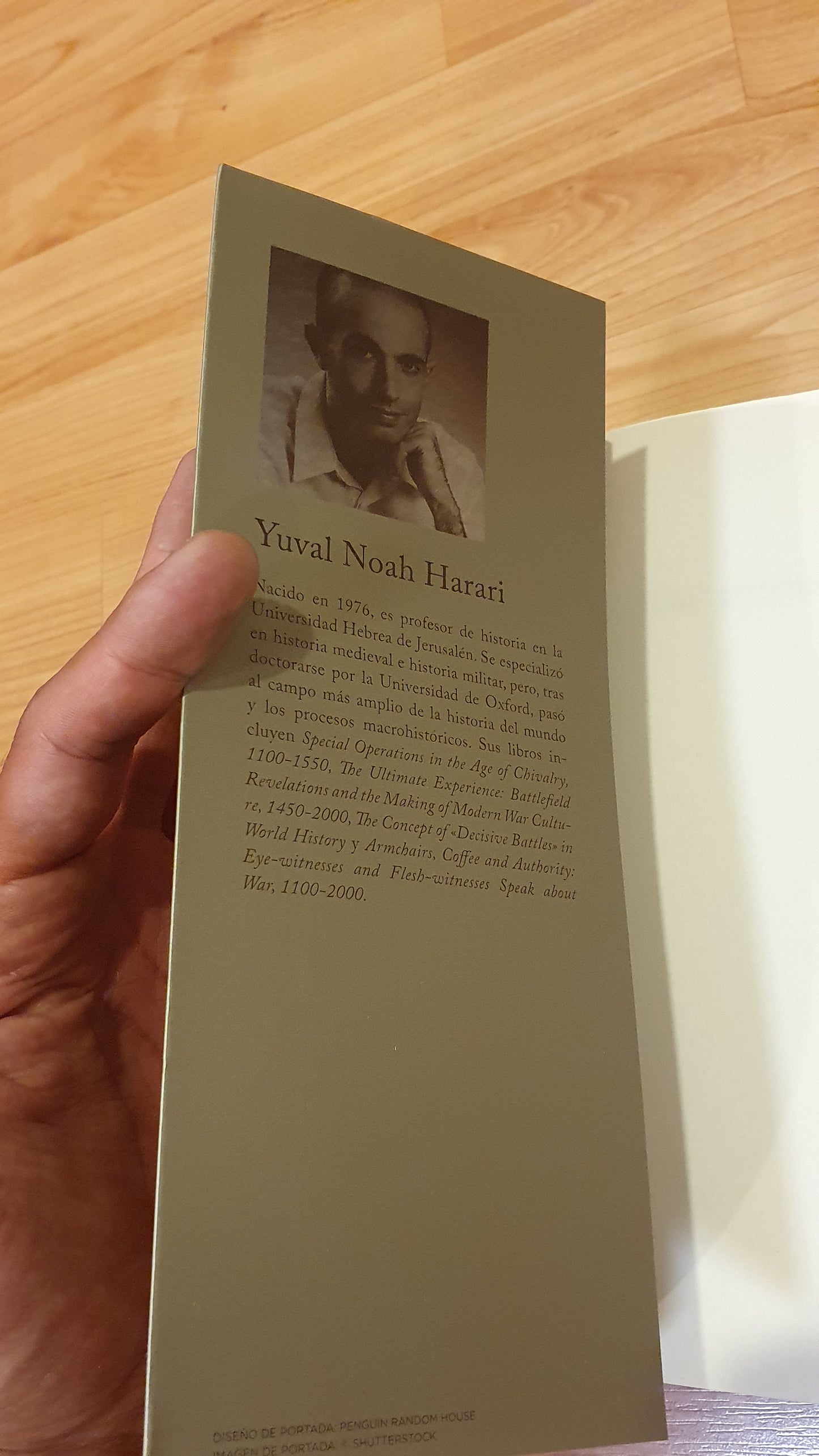 From Animals to Gods: A Brief History of Humankind Yuval Noah Harari little used