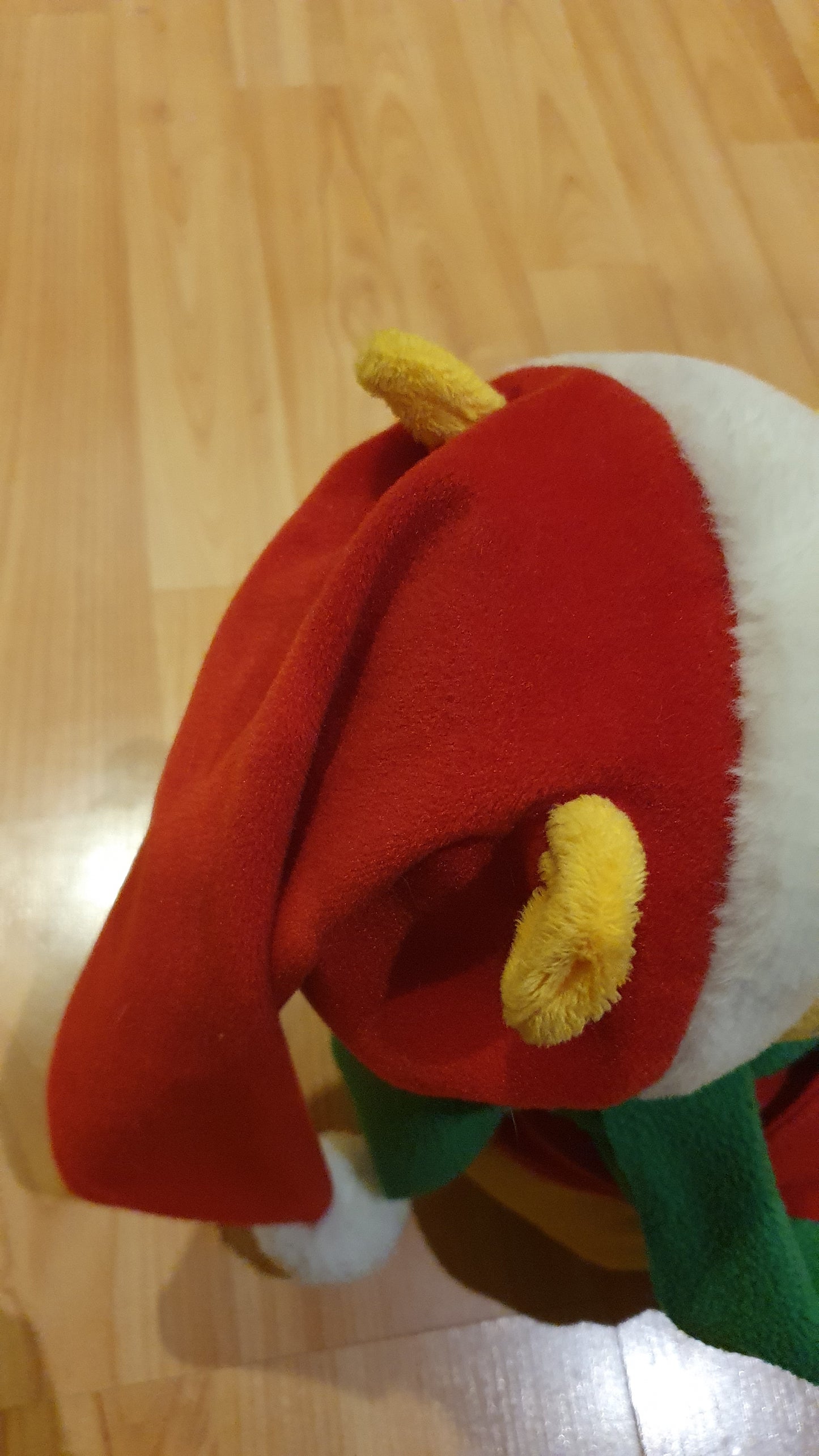 Original Disney Winnie the Pooh Christmas plush with movement and music. Never been used.