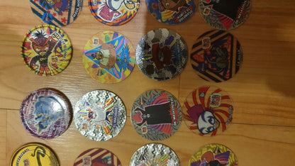 Lot of Multicolor Collectible Tazos, lots of fighting Sabritas, excellent condition