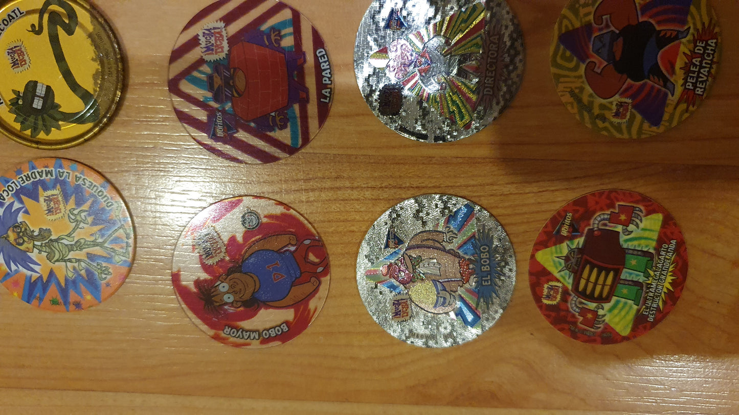 Lot of Multicolor Collectible Tazos, lots of fighting Sabritas, excellent condition