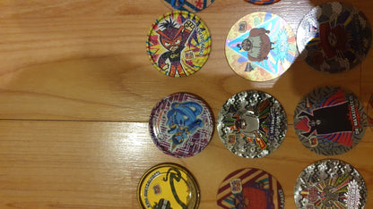 Lot of Multicolor Collectible Tazos, lots of fighting Sabritas, excellent condition